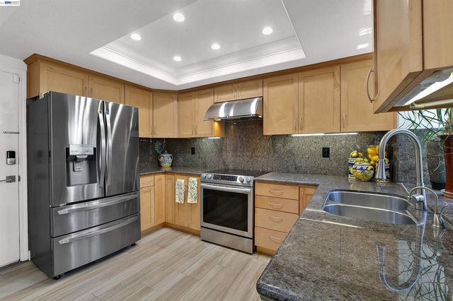 3374 Brook Leaf Ct, San Jose, CA 95132