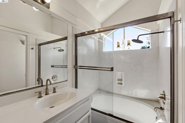 3374 Brook Leaf Ct, San Jose, CA 95132