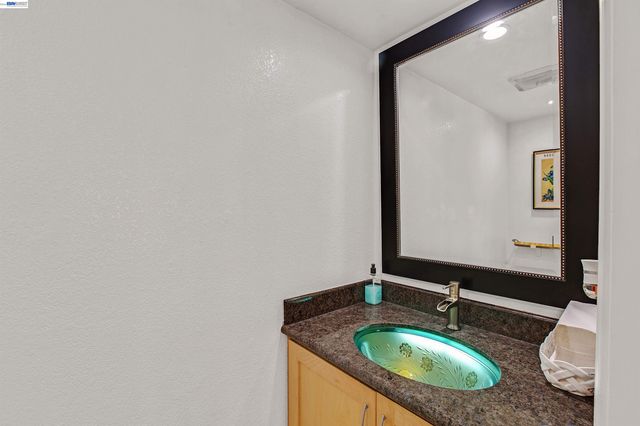 3374 Brook Leaf Ct, San Jose, CA 95132