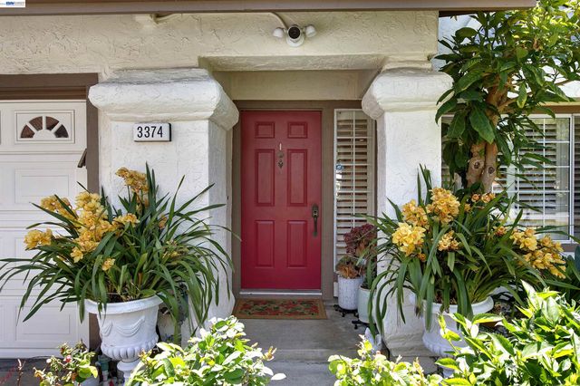 3374 Brook Leaf Ct, San Jose, CA 95132