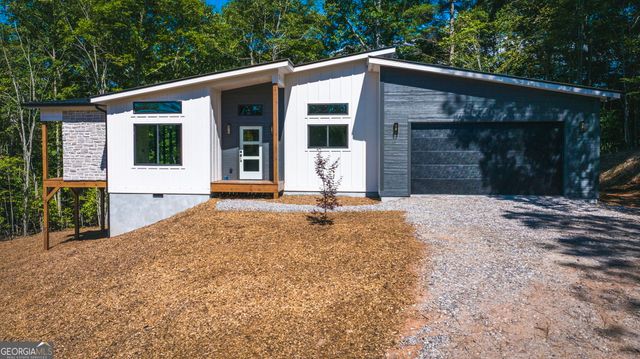 215 Brookhaven Drive, Blairsville, GA 30512