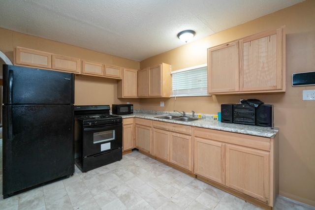 809 Herbert, Marshall, TX 75670
