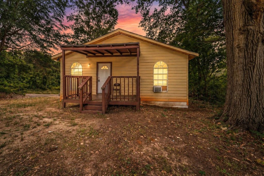 809 Herbert, Marshall, TX 75670
