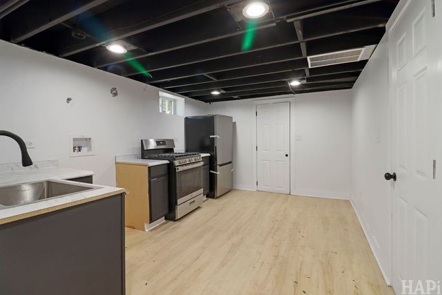 5338 W Kinzie Street, Chicago, IL 60644