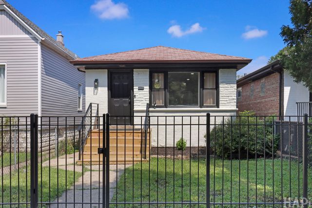5338 W Kinzie Street, Chicago, IL 60644