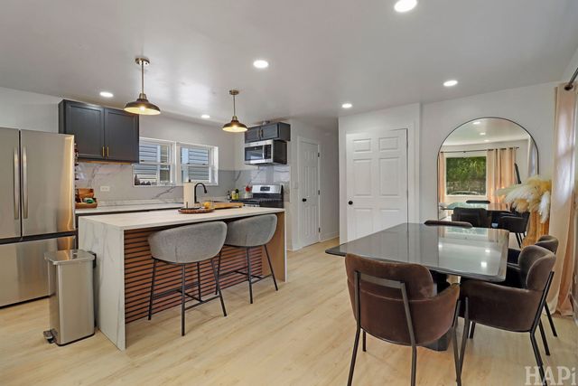 5338 W Kinzie Street, Chicago, IL 60644