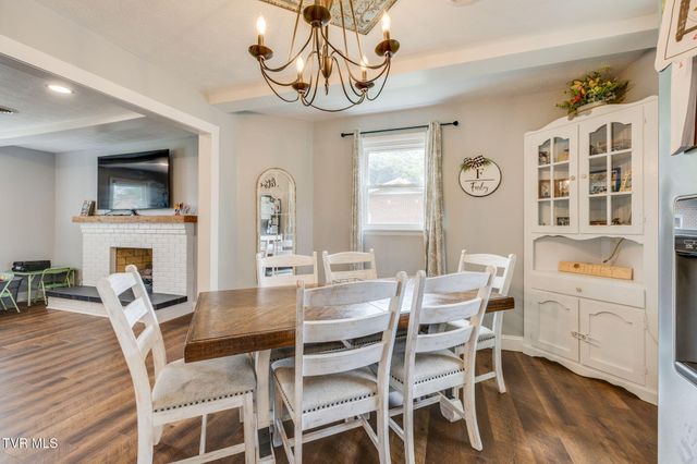 236 Keystone Drive, Blountville, TN 37617