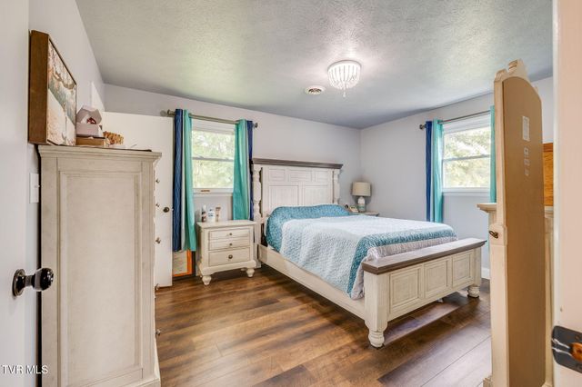 236 Keystone Drive, Blountville, TN 37617
