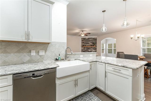 1601 Suzanne Lane, Lexington, NC 27295