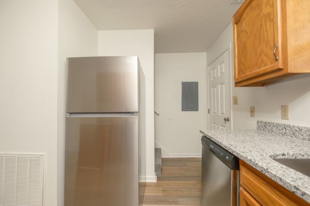 587 Baker Rd, Martin, TN 38237