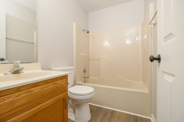 587 Baker Rd, Martin, TN 38237