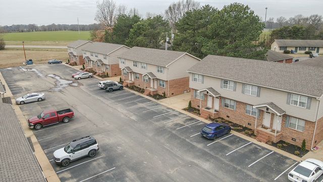 587 Baker Rd, Martin, TN 38237