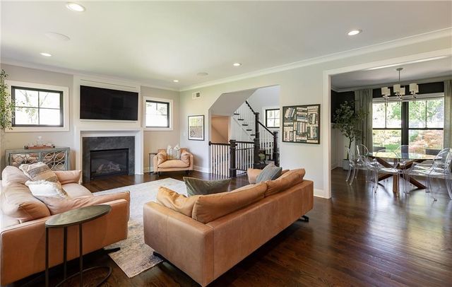 7404 Fontana Street, Prairie Village, KS 66208