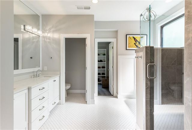 7404 Fontana Street, Prairie Village, KS 66208