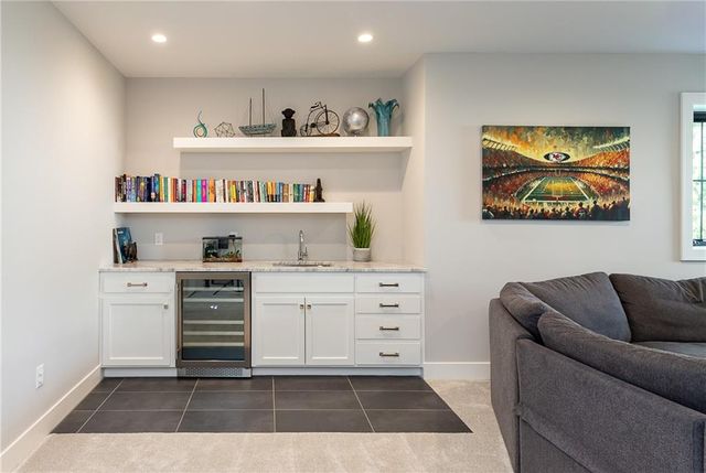 7404 Fontana Street, Prairie Village, KS 66208