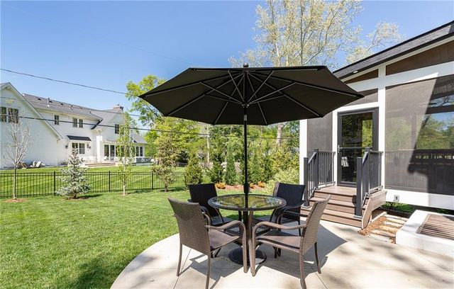 7404 Fontana Street, Prairie Village, KS 66208