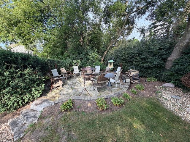 1068 Fox Path, West Dundee, IL 60118