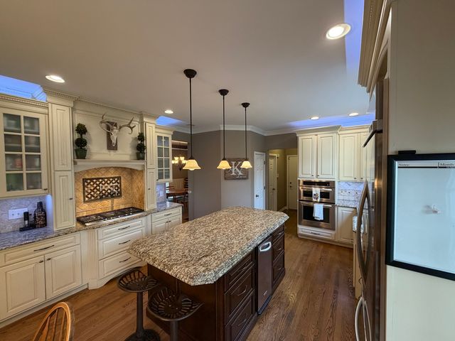 1068 Fox Path, West Dundee, IL 60118