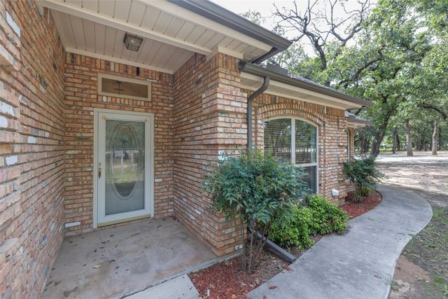19901 S Highway 281, Lipan, TX 76462