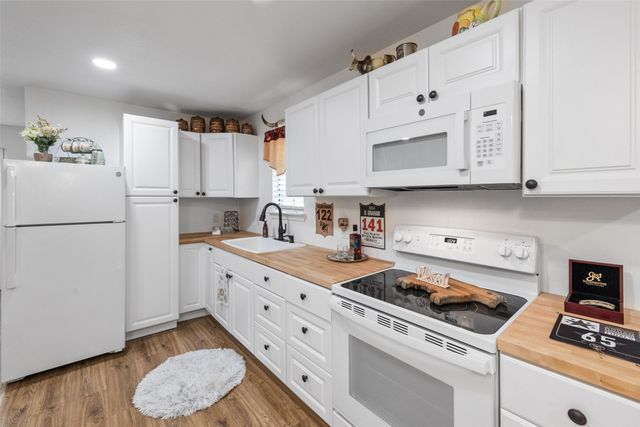 19901 S Highway 281, Lipan, TX 76462