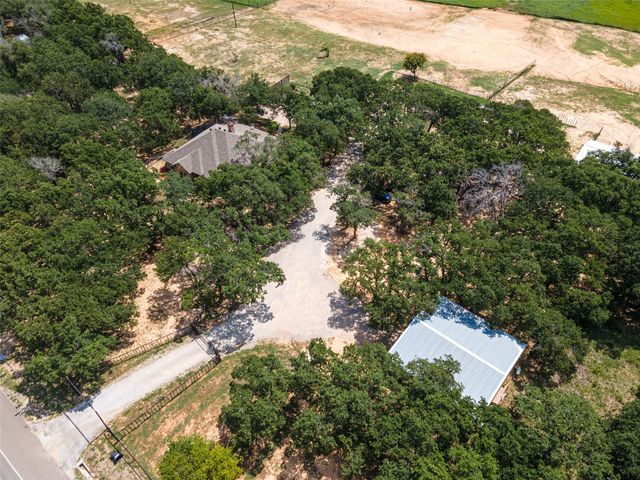 19901 S Highway 281, Lipan, TX 76462