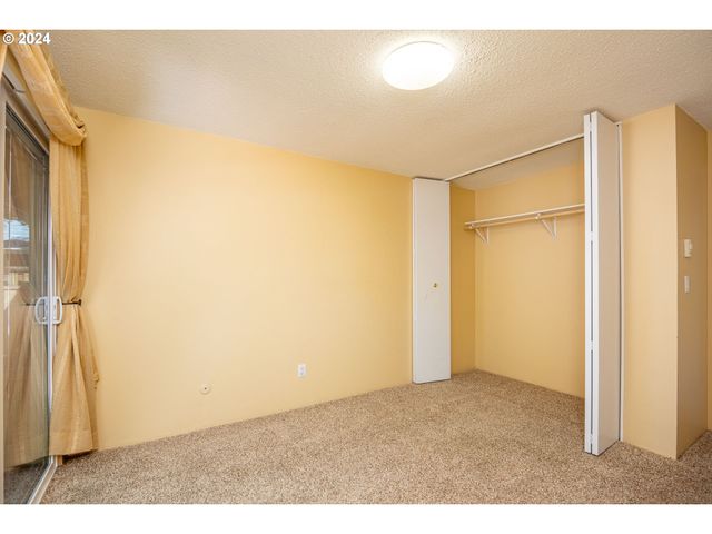 804 Ne 174TH Ave, Portland, OR 97230