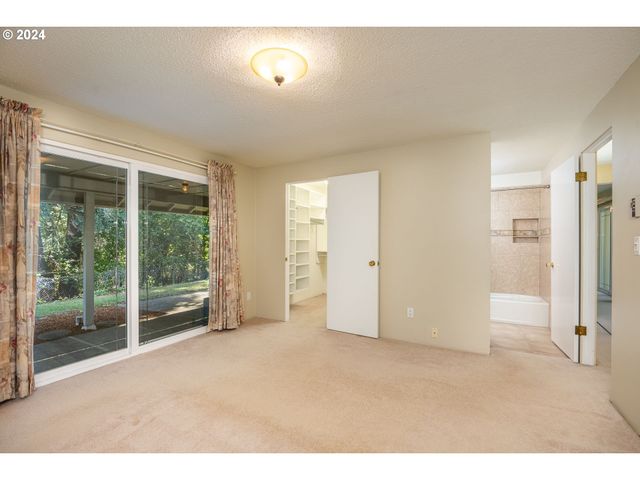 804 Ne 174TH Ave, Portland, OR 97230