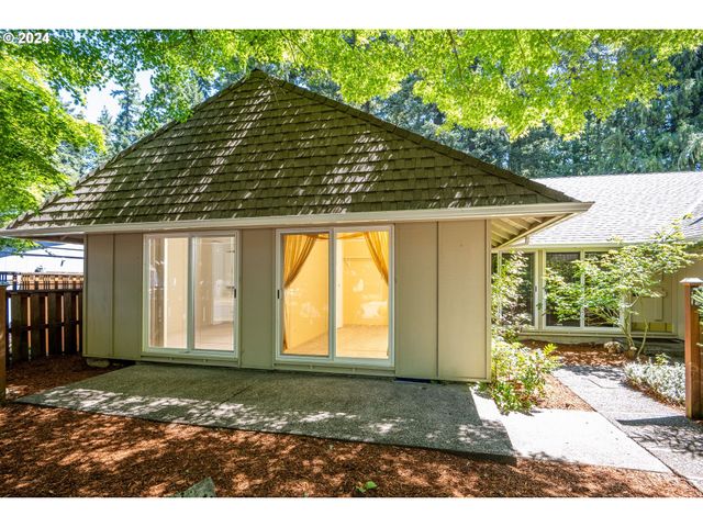 804 Ne 174TH Ave, Portland, OR 97230