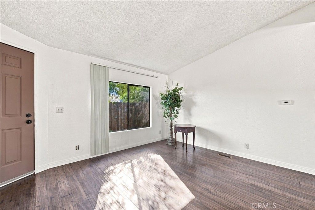 27558 Jasper Way, Castaic, CA 91384 — photo 4
