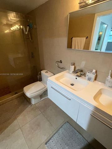 211 S Ocean Drive 204, Hollywood, FL 33019