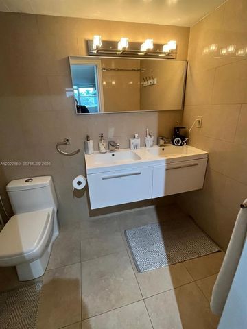 211 S Ocean Drive 204, Hollywood, FL 33019