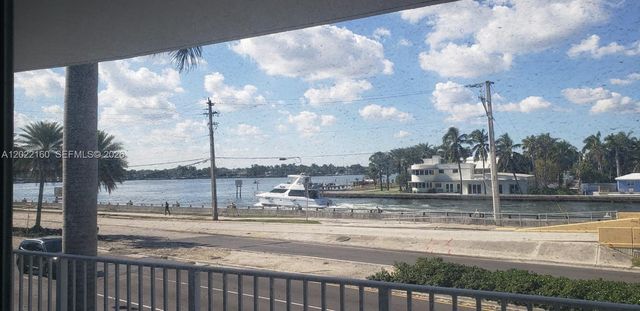 211 S Ocean Drive 204, Hollywood, FL 33019