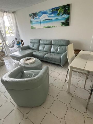 211 S Ocean Drive 204, Hollywood, FL 33019