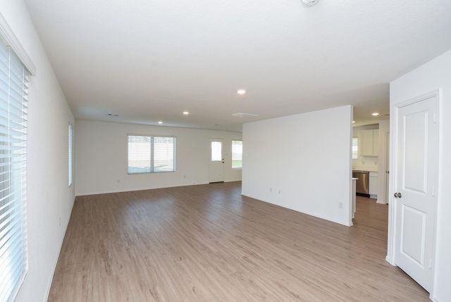 18987 Panzini Dr, New Caney, TX 77357