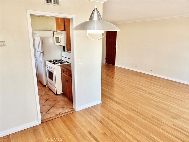 1250 E East 3rd Street 7, Long Beach, CA 90802