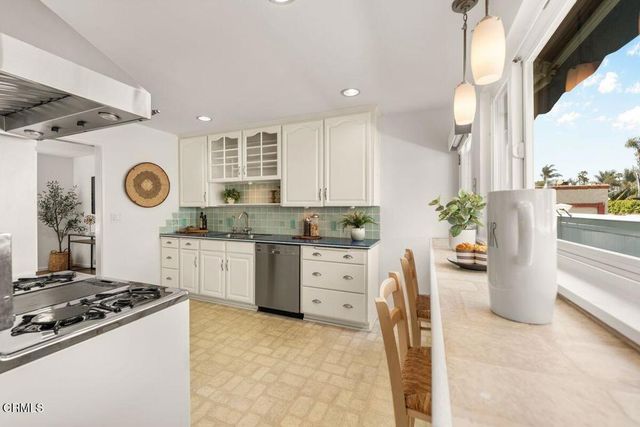 1046 Driftwood Lane, Ventura, CA 93001