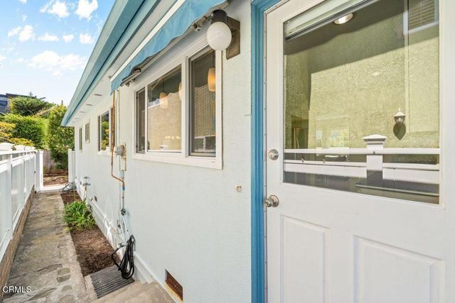 1046 Driftwood Lane, Ventura, CA 93001