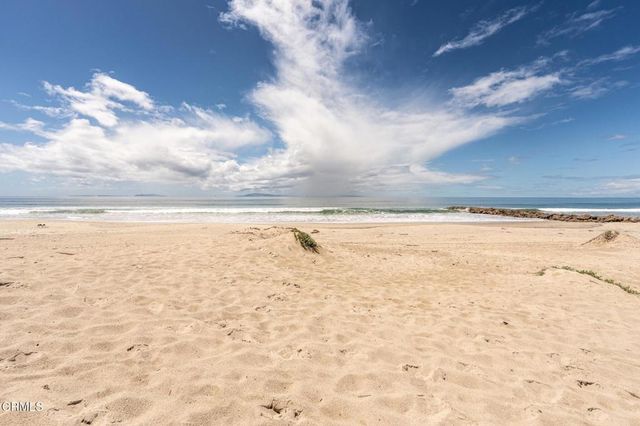 1046 Driftwood Lane, Ventura, CA 93001