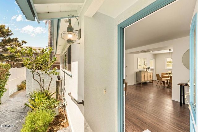 1046 Driftwood Lane, Ventura, CA 93001