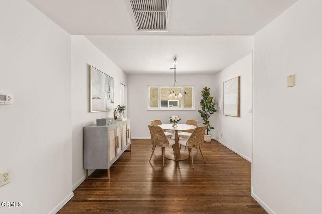 Image 12 of property listing at 1046 Driftwood Lane, Ventura, CA 93001