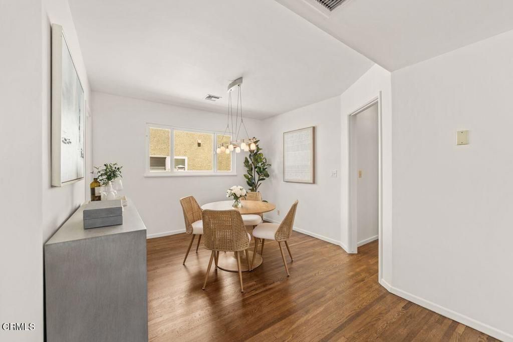 Image 13 of property listing at 1046 Driftwood Lane, Ventura, CA 93001