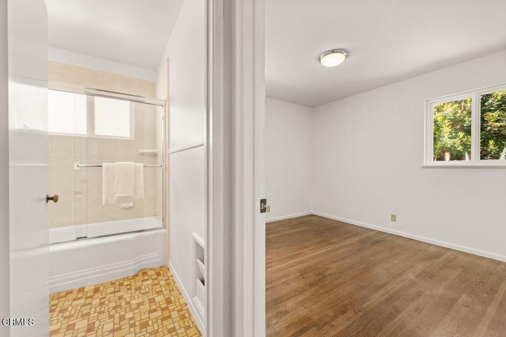 Image 32 of property listing at 1046 Driftwood Lane, Ventura, CA 93001