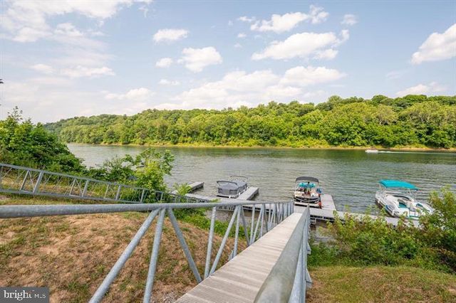 119 PISCATAWAY LN, Hedgesville, WV 25427