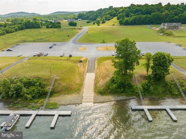 119 PISCATAWAY LN, Hedgesville, WV 25427
