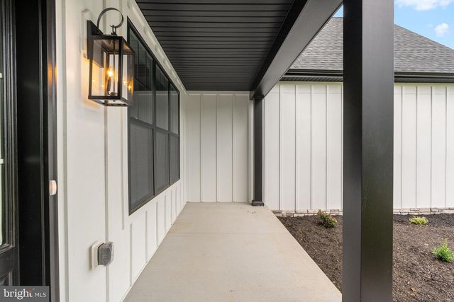 119 PISCATAWAY LN, Hedgesville, WV 25427