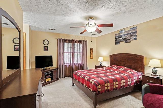 324 Stonecutters Cove, Stockbridge, GA 30281