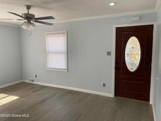 483 Bradford Road, Schenectady, NY 12304