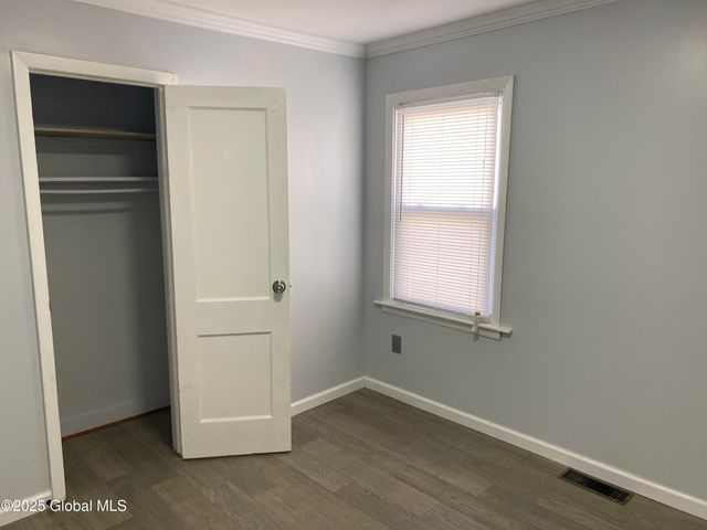 483 Bradford Road, Schenectady, NY 12304