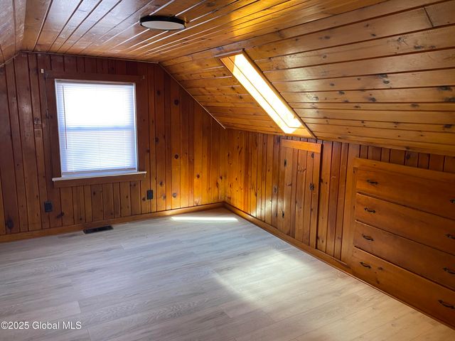 483 Bradford Road, Schenectady, NY 12304