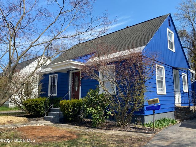 483 Bradford Road, Schenectady, NY 12304